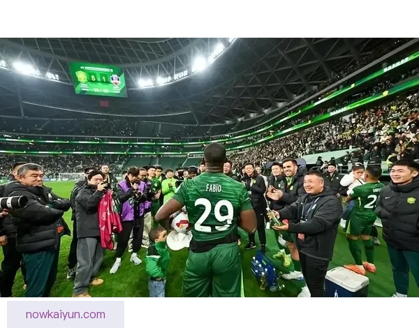 新援首次亮相，表现引发球迷期待与媒体关注